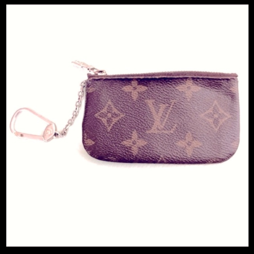 LV zip Pochette